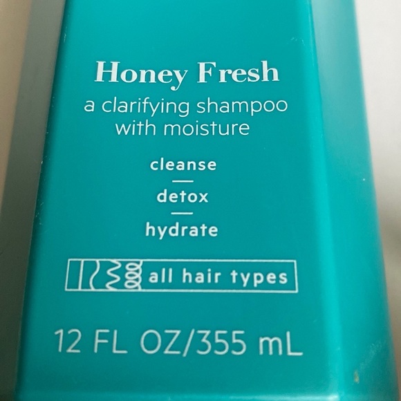 New set of three shampoo/ conditioner/ leave in conditioner - Picture 7 of 10